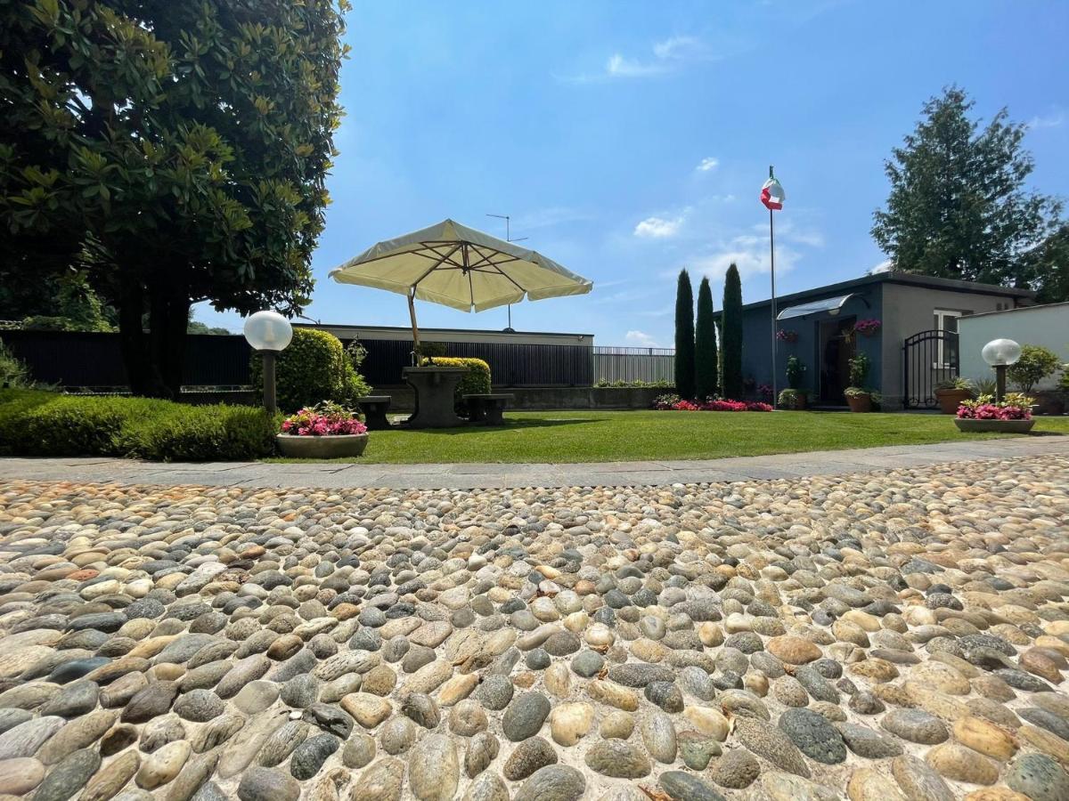 B&B Marge Oltrona di San Mamette Экстерьер фото