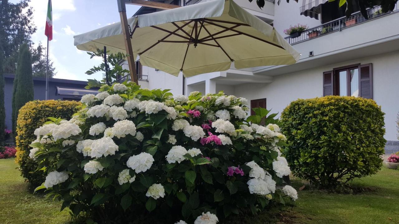 B&B Marge Oltrona di San Mamette Экстерьер фото