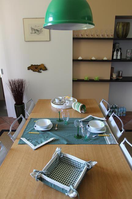 B&B Marge Oltrona di San Mamette Экстерьер фото