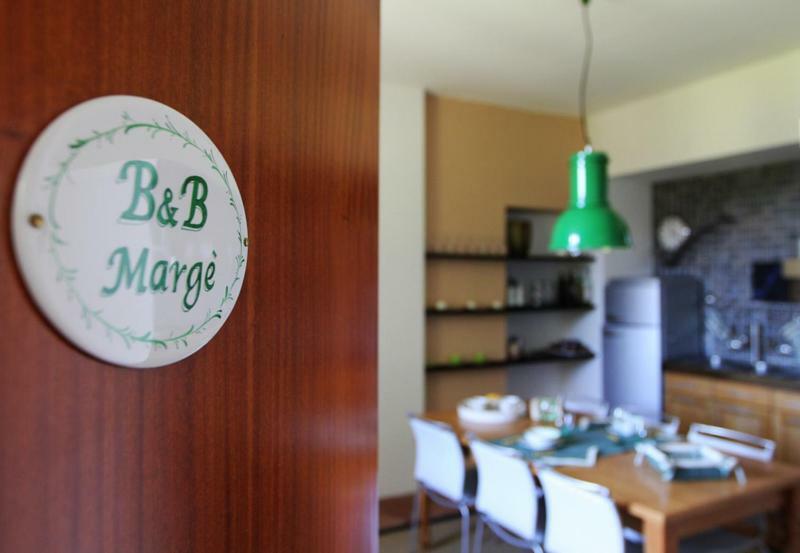 B&B Marge Oltrona di San Mamette Экстерьер фото